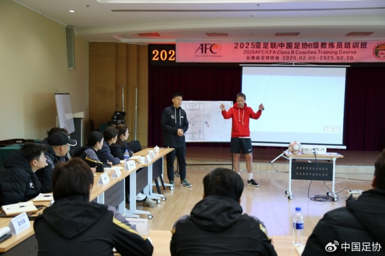  技術(shù)為王，中國(guó)足球踏上尋找靈魂之路