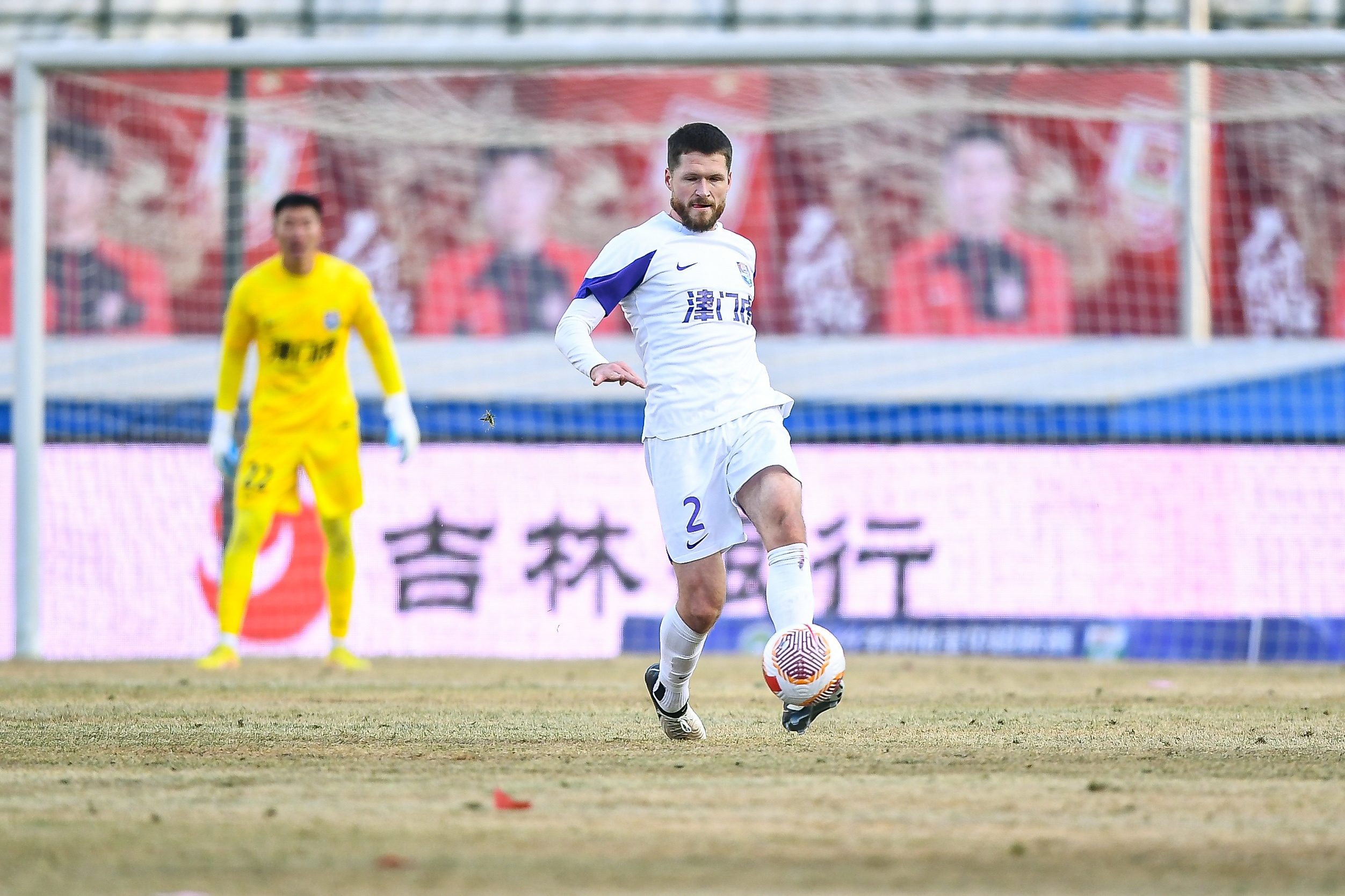  津門虎舊將亞冠對(duì)決格蘭特勝出，津媒：他離開津門虎因存?zhèn)‰[患